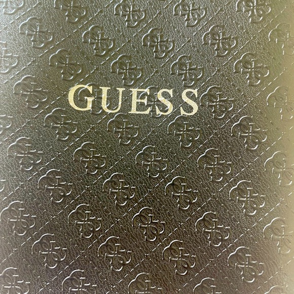 Guess Eyeglass/ Sunglass Case Black Soft Case with Logo - Picture 3 of 4